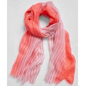 GAP lightweight scarf